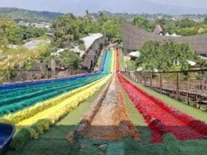 Dusun Semilir Wisata Instagramable di Semarang