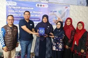 Aksi FIFGROUP untuk Anak Sehat, Educlean di Kampung Berseri Astra (KBA) Bojongsari