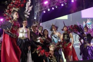 Royale Parfum Series by SoKlin Hadir di Jember Fashion Carnaval 2024, Dukung Karya Inspiratif Desainer Lokal