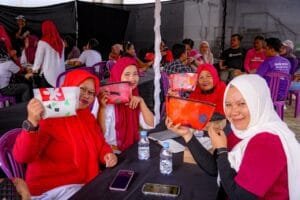 Desa Berdaya Amartha Tingkatkan Kesejahteraan Masyarakat Desa Botubarani Melalui Program Ekonomi Sirkular Daerah Pesisir dan Digitalisasi Usaha Kecil & Mikro