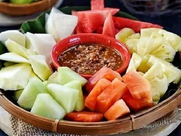 Aneka Rujak Khas Dari Indonesia, Yang Mana Sudah Kamu Coba?