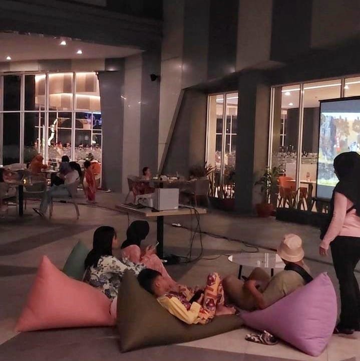 Nikmati Pengalaman Unik BBQ Di Hotel Atas Mall Ala Harris Cibinong City Mall