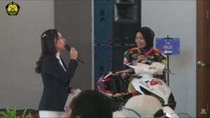 Pembalap Perempuan Indonesia Ungkap Keunggulan Motor Listrik