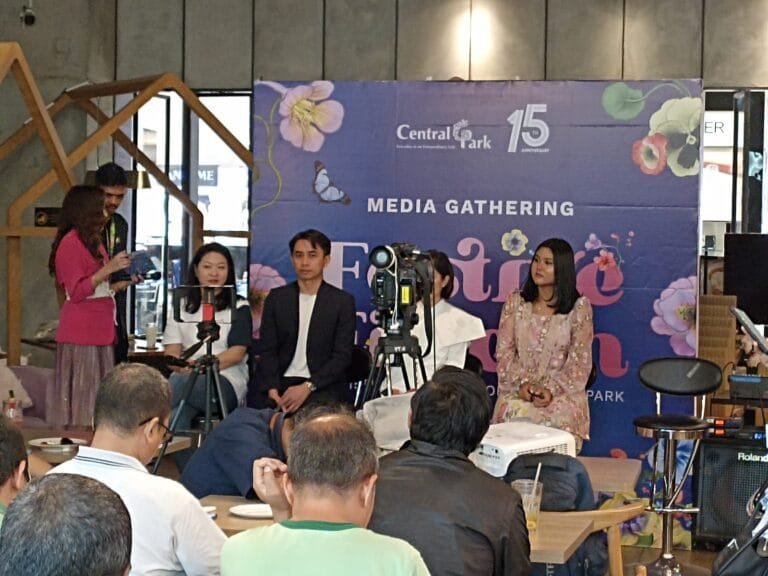 Festive Fifteen & Infinite Play City, "The 15th Anniversary of Central Park Mall and the 8th Anniversary of Neo Soho Mall"