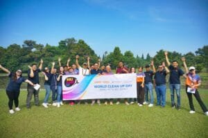 Peringati World Clean Up Day, The Ascott Limited Regional Bogor Lakukan Aksi Bersih-Bersih di Kebun Raya Cibinong
