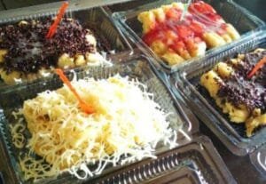 Dari Jajanan Kaki Lima, Kue Pancong Jadi Kuliner Kekinian