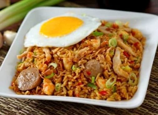 Asal Usul Nasi Goreng Yang Mendunia