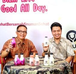 Yogurto Mendukung Hari Batik Nasional