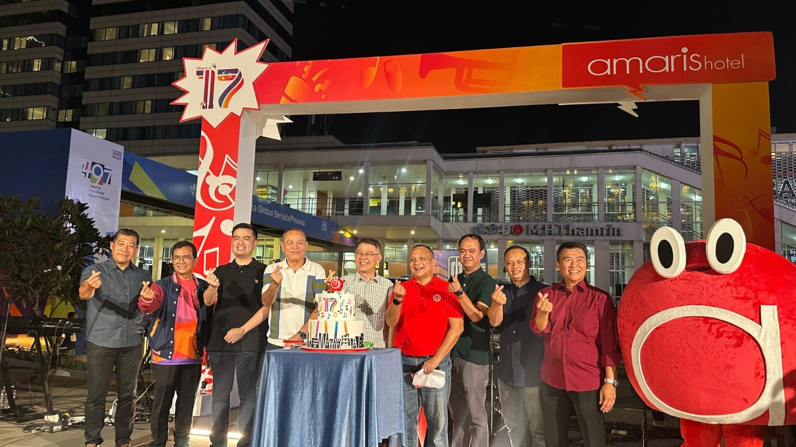 Amaris Hotel Meriahkan Sarinah, Hadirkan Dikta & Alexa dalam Cheers to 17th Concert