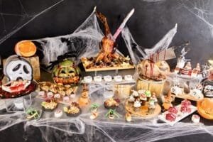 HARRIS Hotel & Conventions Kelapa Gading Luncurkan Spooktacular Halloween Dinner dengan Tema Agak Laen dan Pengalaman Rumah Hantu yang Berbeda