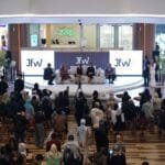 Jakarta Fashion Week 2025 Resmi Dibuka, Suguhkan 30 JFW Fresh Faces hingga Pusat Diskusi Center Stage yang Merangkum Tema Besar Future Fusion: Tradition Meets Innovation