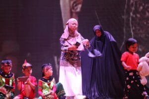 Teater Bocah Tampil Apik Dalam Kegiatan Parade Agung 14 Buku Filmis Elang Nuswantara