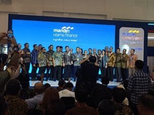 Dorong Penjualan Otomotif Akhir Tahun, Mandiri Utama Finance Jadi Sponsor Utama MUF GJAW 2024