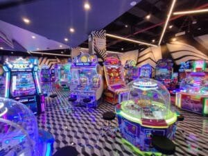 Funworld Kembali Hadir Dengan Brand terbaru dan Konsep Terbaru: Area Bermain Arcade Seperti Foodcourt Dengan Pembagian Kategori Menarik, yaitu Funworld Frenzy.