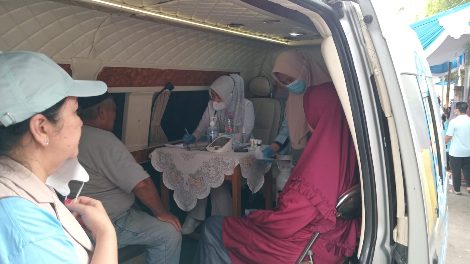 Hari Kesehatan: Pentingnya Investasi di Bidang Kesehatan untuk Kawal Generasi Emas 2045 Rabu Biru Foundation