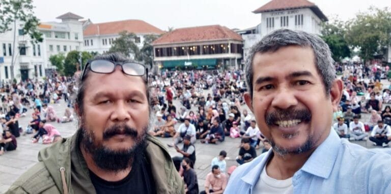 Road Show Terakhir TISI Tahun 2024, Nonton Baca Puisi dan Musikalisasi Dapat Buku dan Uang Jajan Bakso di Kota Tua