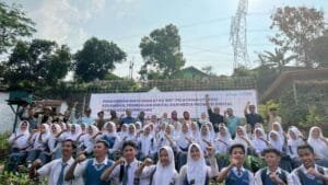 SBM ITB Gelar Literasi Keuangan & Media Digital di SMAN Cimanggung, Sumedang