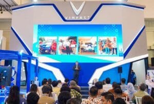 VinFast Resmi Memulai Pengiriman Mobil Listrik VF 5 di Indonesia