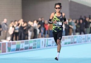 ASICS Indonesia Dukung Atlet Lari Robi Syianturi Pecahkan Rekor Nasional Marathon di Valencia Spanyol 2024