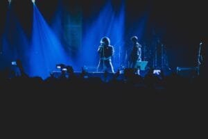 Band Top Tahun 90-an Mancanegara Menyajikan Suara yang Menghiasi Era 