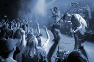 Band Top Tahun 90-an Mancanegara Menyajikan Suara yang Menghiasi Era 