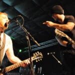Dari Garasi ke Dunia, Ini Sejarah Musik Punk Rock Rancid