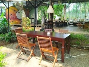 Depok Rasa Bandung, Kalimulya Jati Cafe & Resto Suguhkan Suasana Adem dan Nyaman