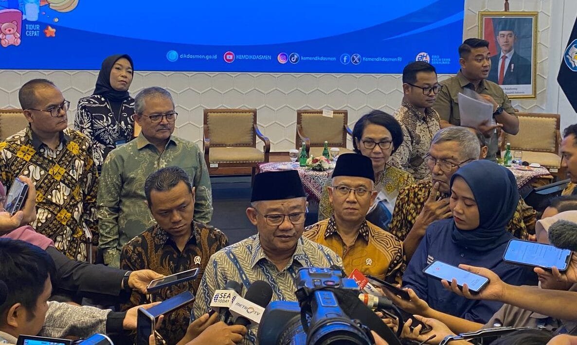 Mendikdasmen: Sistem Evaluasi Belajar Siswa akan Berubah pada 2025 Ujian Nasional