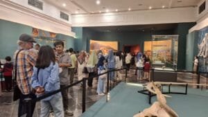Museum Nasional Jadi Destinasi Favorit Liburan Nataru: Hampir 10.000 Pengunjung Nikmati Pameran Fosil Pithecanthropus erectus Manusia Purba