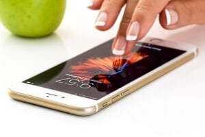 Tips Merawat Handphone Agar Tetap Awet dan Berkinerja Baik