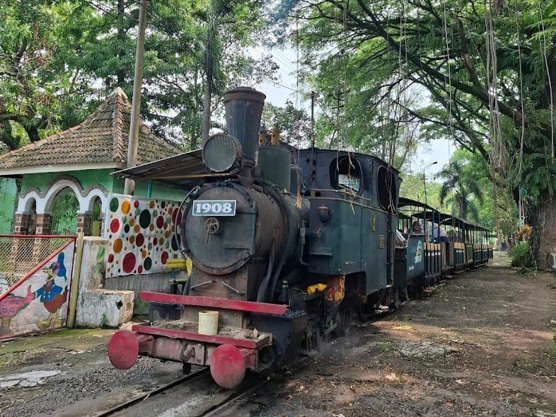 Wahana Asyik Naik Kereta Zaman Belanda di Agrowisata Sondokoro