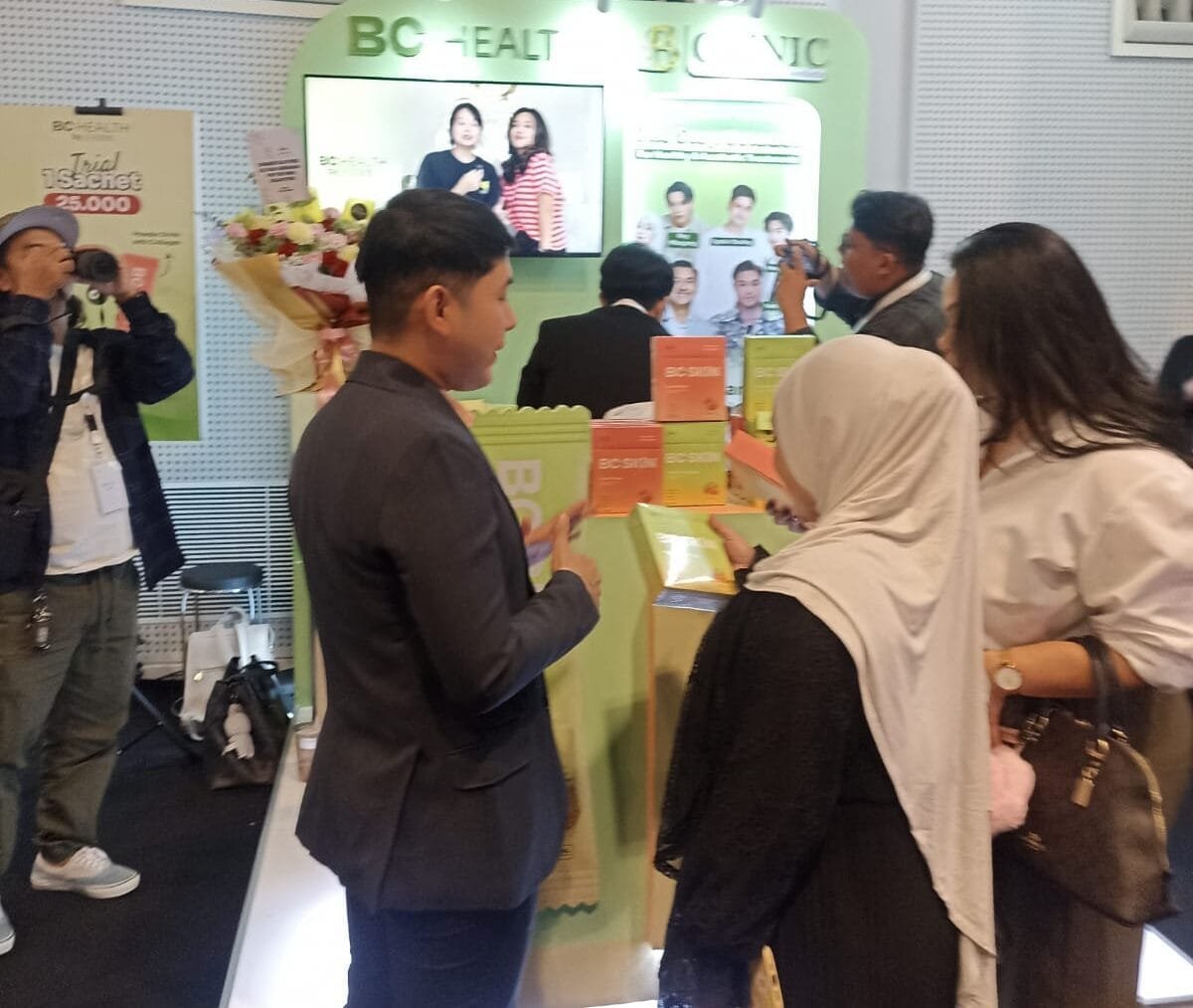 B Clinic Memperkenalkan Produk Minuman Fiber dan Collagen di Gelaran Fashion Garis Poetih 2025 Pondok Indah Mall 3
