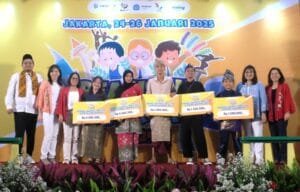 FIFGROUP Dukung Pendidikan 448 Anak Karyawan se-Indonesia Terima Beasiswa Prestasi
