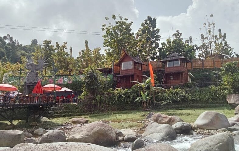 Tempat Liburan Paket Komplit di Bogor, Pendopo Ciherang Suguhkan Pengalaman Seru Keluarga