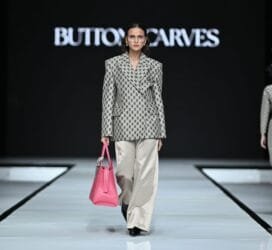 Kolaborasi JNE Bersama Buttonscarves Dukung Industri Kreatif Indonesia di Garis Poetih Raya Festival 2025