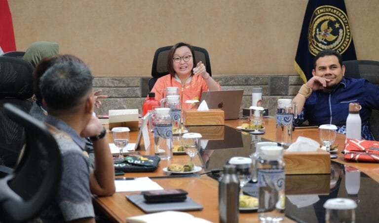 Kolaborasi Kemenekraf Bersama TMII Jalin Strategis untuk Promosi Budaya Indonesia