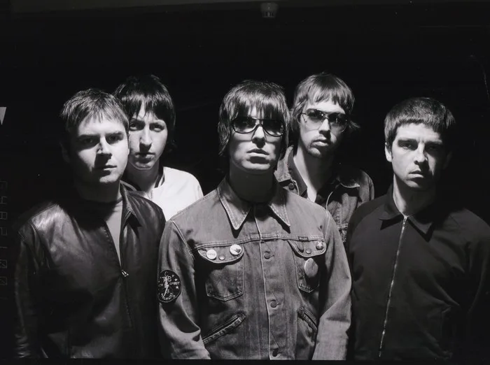 Oasis: Band Britpop yang Mengguncang Dunia Musik