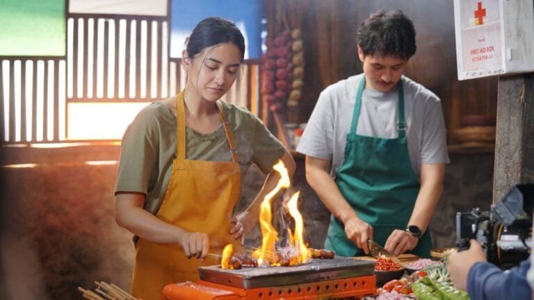 Film Rahasia Rasa, Pertama Kali Bertemu di Proyek yang Sama, Jerome Kurnia dan Nadya Arina Diminta Mengungkap Misteri Buku Resep Legendaris