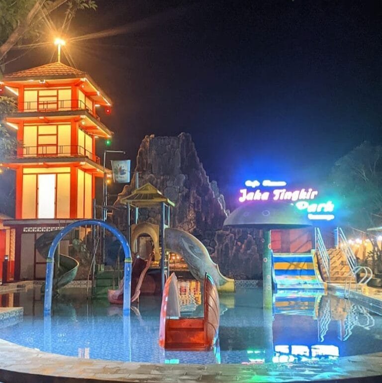 WAW Joko Tingkir Park: Destinasi Wisata Keluarga Seru di Ponorogo
