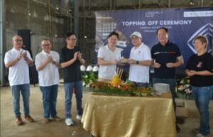 Omega Hotel Management Bersama Pihak Investor Lakukan Topping Off Cordela Suites Cianjur