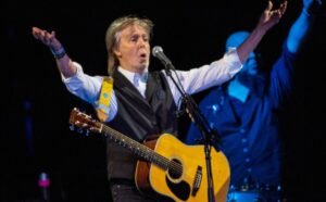Paul McCartney: Legenda Musik yang Tak Tergantikan