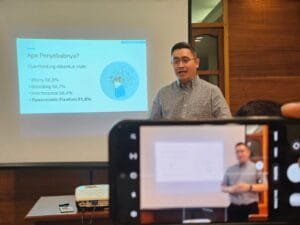 Dr Ray Wagiu Basrowi, “Orang Muda Indonesia Rentan Overthinking”