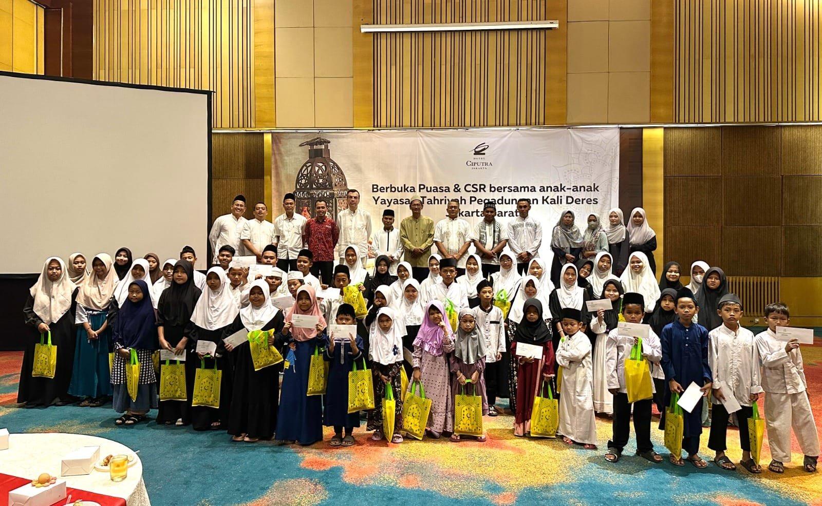 Hotel Ciputra Jakarta Berbagi Kebahagiaan Bulan Suci Ramadan Bersama Yayasan Tahriyah