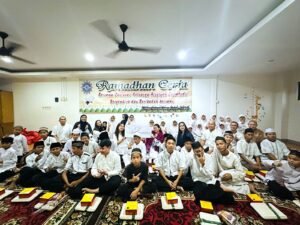 Berbagi berkah Bulan Suci Ramadan, Fraser Residence Sudirman Jakarta Melaksanakan Kegiatan Berbuka Puasa Bersama di Panti Asuhan Aisyiyah