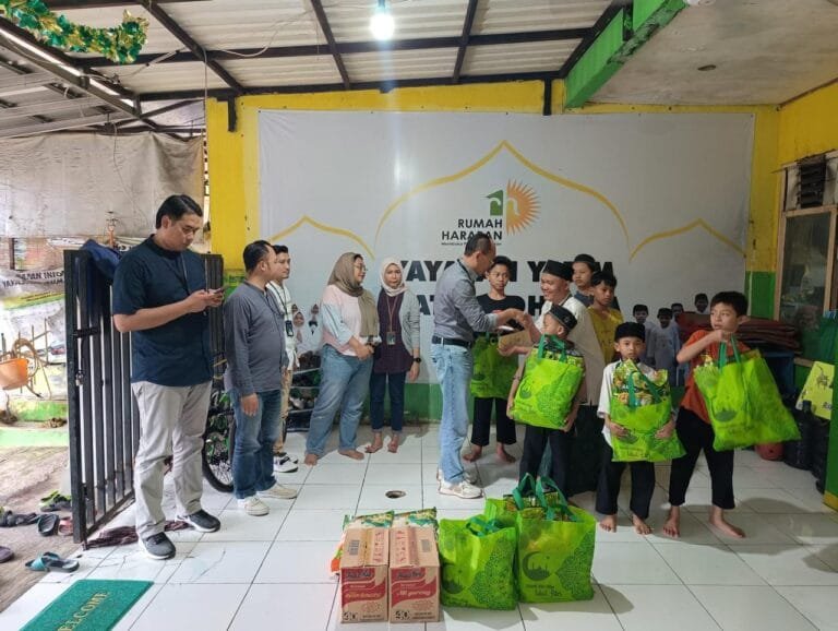 BRI Cabang Cikarang Berbagi Kebahagiaan Ramadan di Panti Asuhan