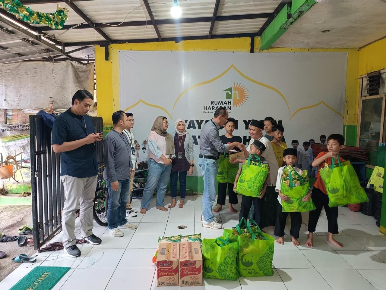 BRI Cabang Cikarang Berbagi Kebahagiaan Ramadan di Panti Asuhan