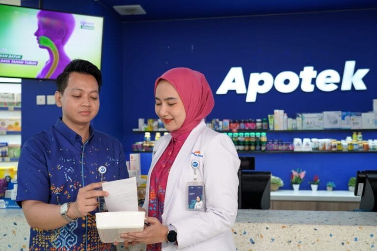Lebaran Tenang, Kesehatan Terjaga – Kimia Farma Apotek Tetap Buka & Siap Melayani!