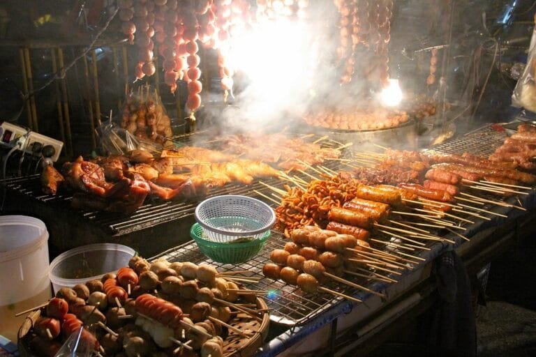 Rekomendasi Wisata Kuliner Hits di Bandung: Tempat Makan yang Wajib Kamu Coba!