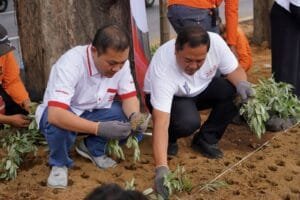 Yayasan WINGS Peduli dan Pemkot Surabaya Gelar Aksi Hijau Hadirkan 10 Ribu Tanaman untuk Tingkatkan Kualitas Lingkungan