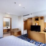 Beli Business Suite Dapat Superior Deluxe Room Gratis, Yuk Jadikan Liburan Keluarga Makin Seru di Swiss-Belhotel Pondok Indah